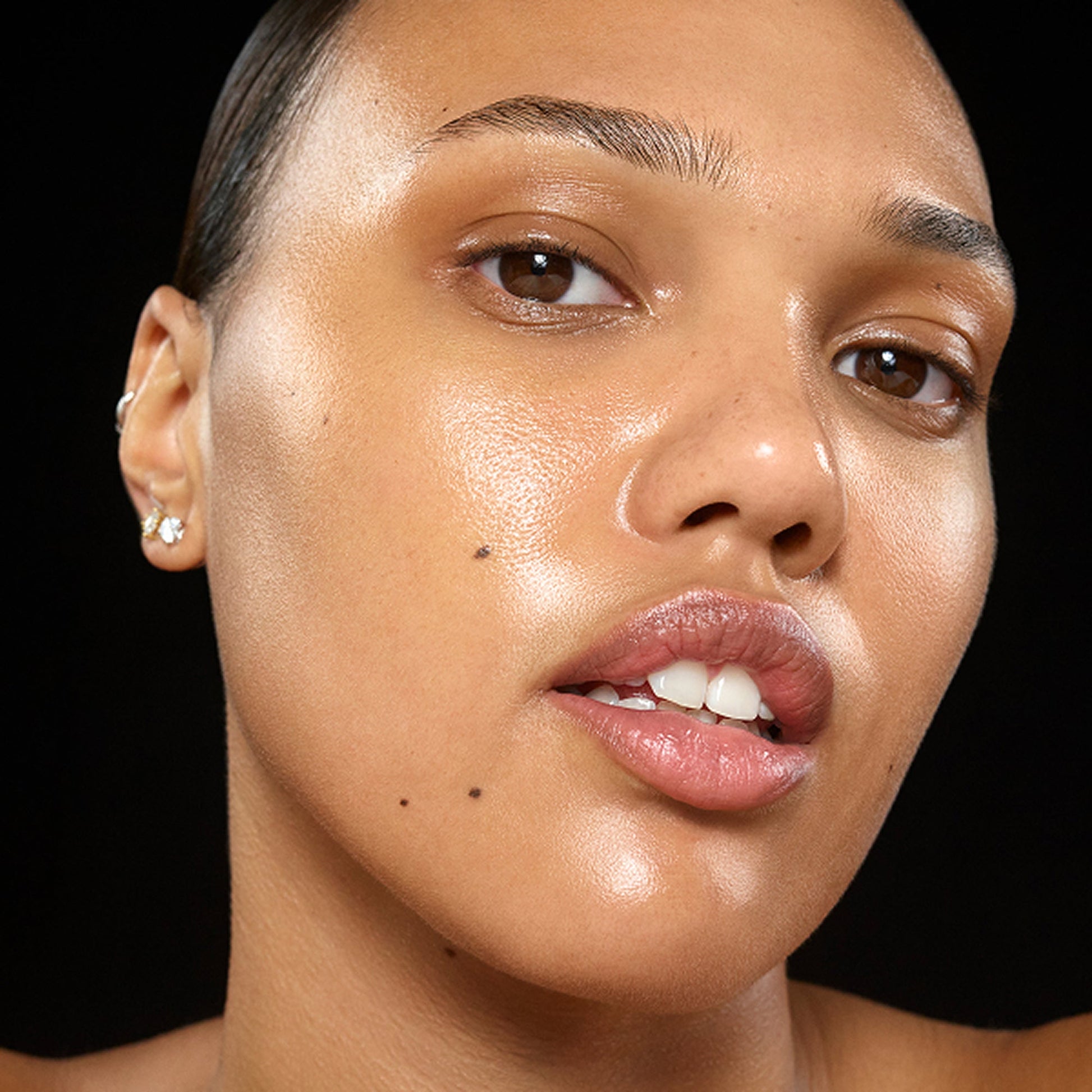 the-bestselling-intro-to-great-skin-b4 InsiderKit_UK_Model2_2000x2000_d49c66d7-afe9-44f8-93cf-038360f6f620.jpg