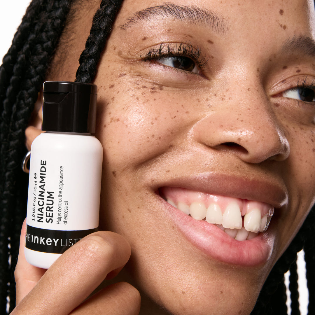 10-niacinamide-serum-s6 Model01_d6be0920-41bd-4df2-8281-5a1face2e177.jpg
