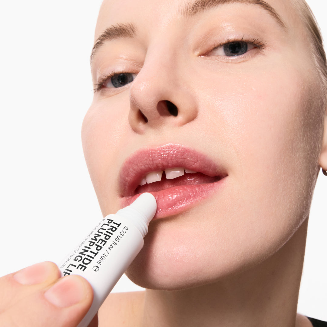 lip-plumping-duo-r7 Model01_270e8b98-a2ed-4742-b111-d25555f44100.jpg